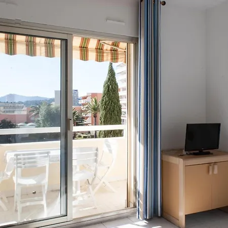 4 Pers, A 10m De La Avec Parking Et Climatisation - Fr-1-803-85 Apartment