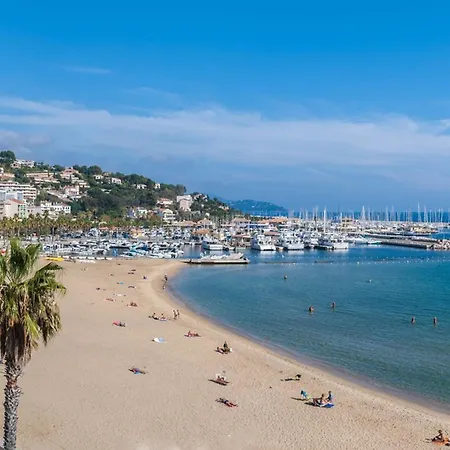 4 Pers, A 10m De La Avec Parking Et Climatisation - Fr-1-803-85 Apartment Le Lavandou